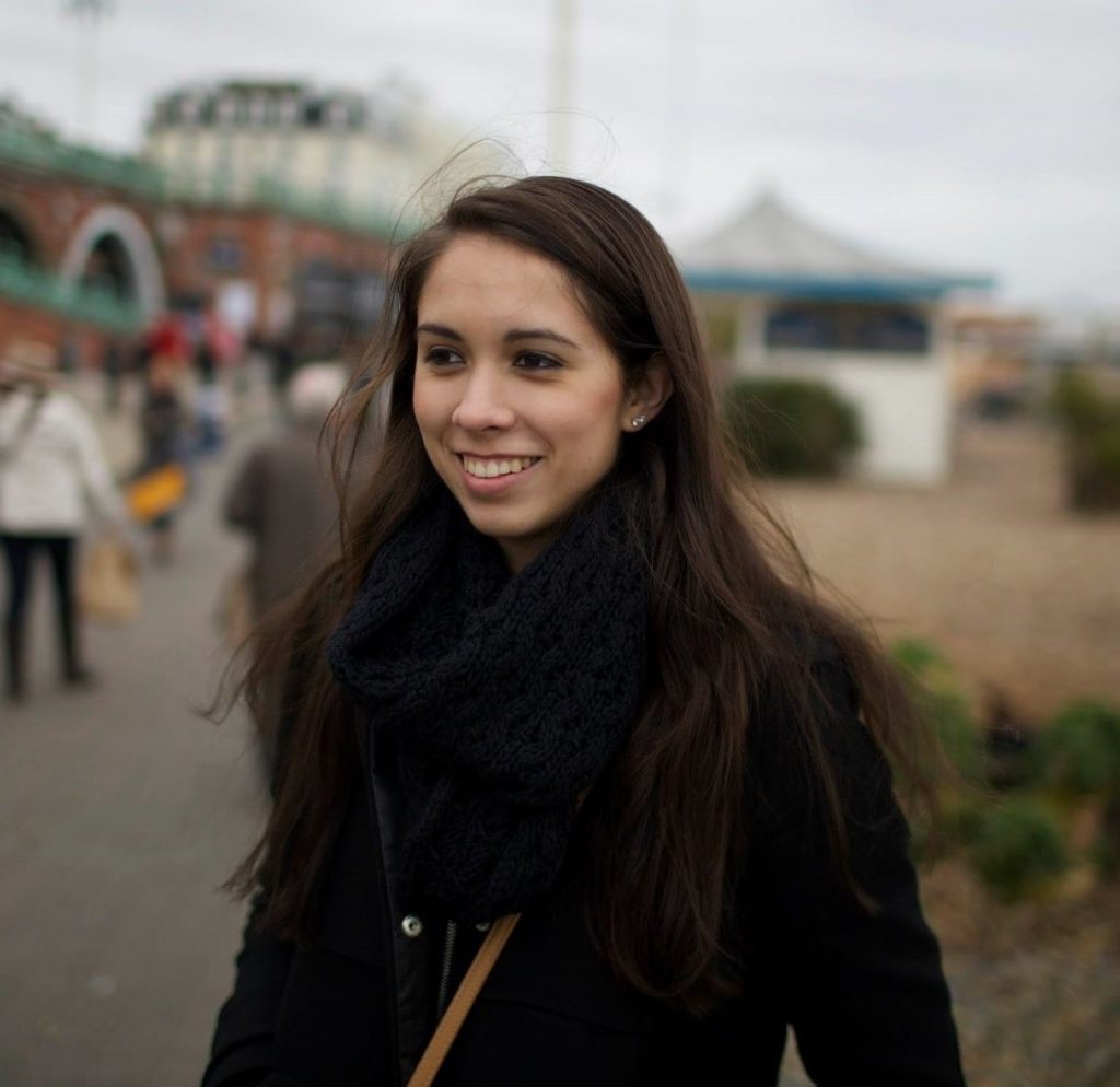 xemily-robertson-21.jpg.pagespeed.ic.hr7htxtzpn