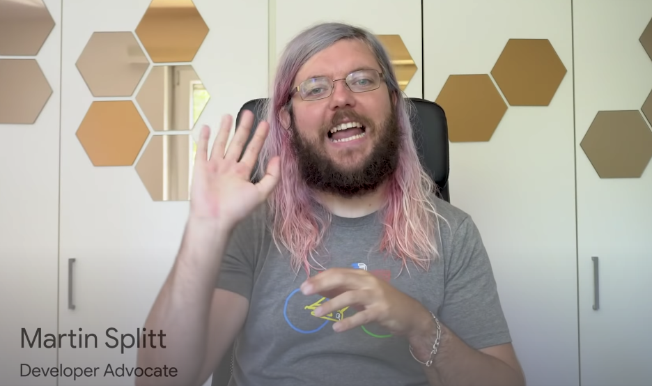 Martin Splitt on Lightning Talks opening up the video introduction