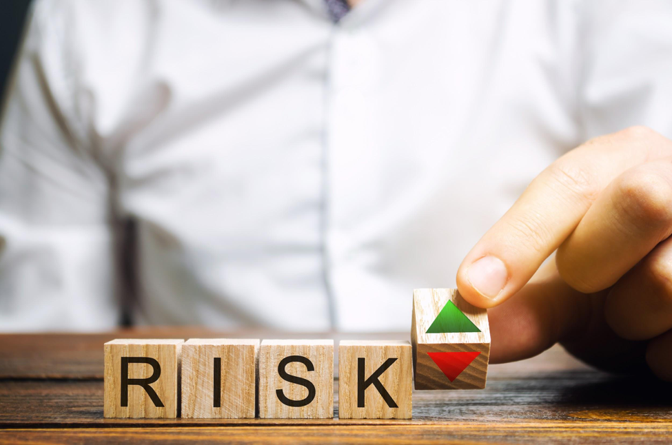 risk level wooden blocks